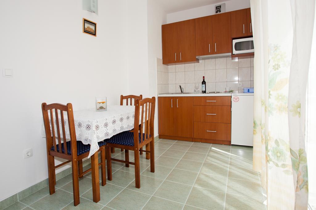Apartment Sangaleti Lastovo Exterior foto